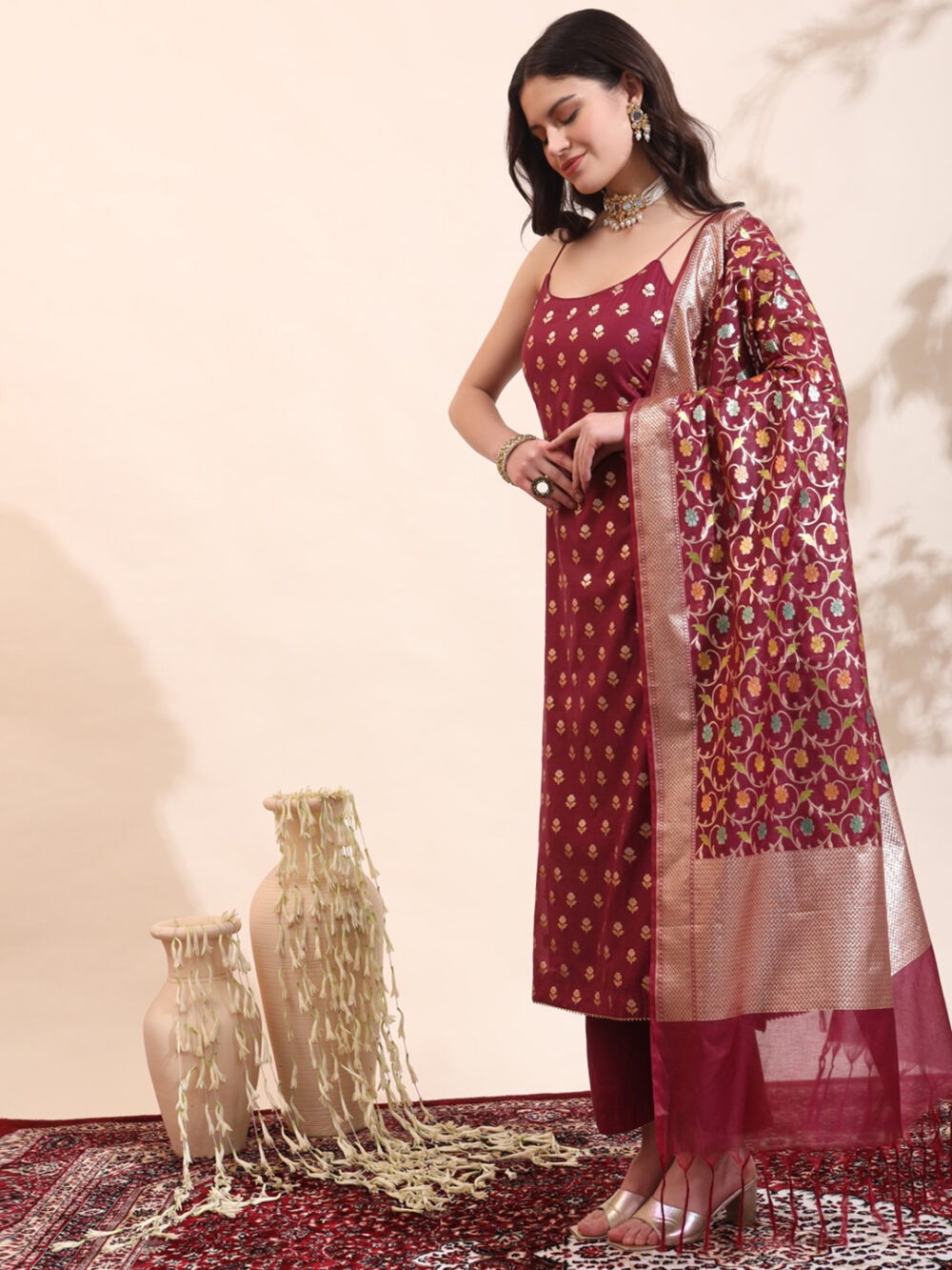Banarasi Silk Rhapsody - Image 4