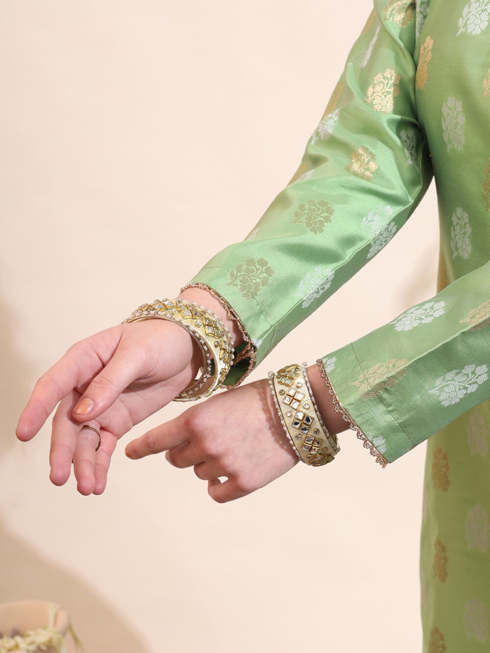 Emerald Elegance - Image 5