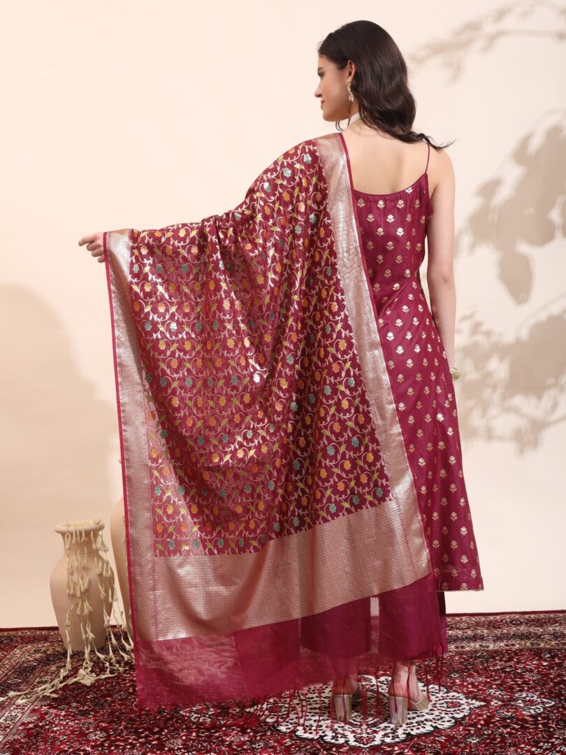 Banarasi Silk Rhapsody - Image 2
