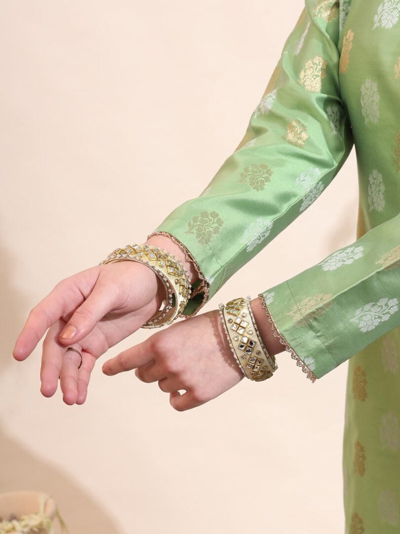 Emerald Elegance - Image 5