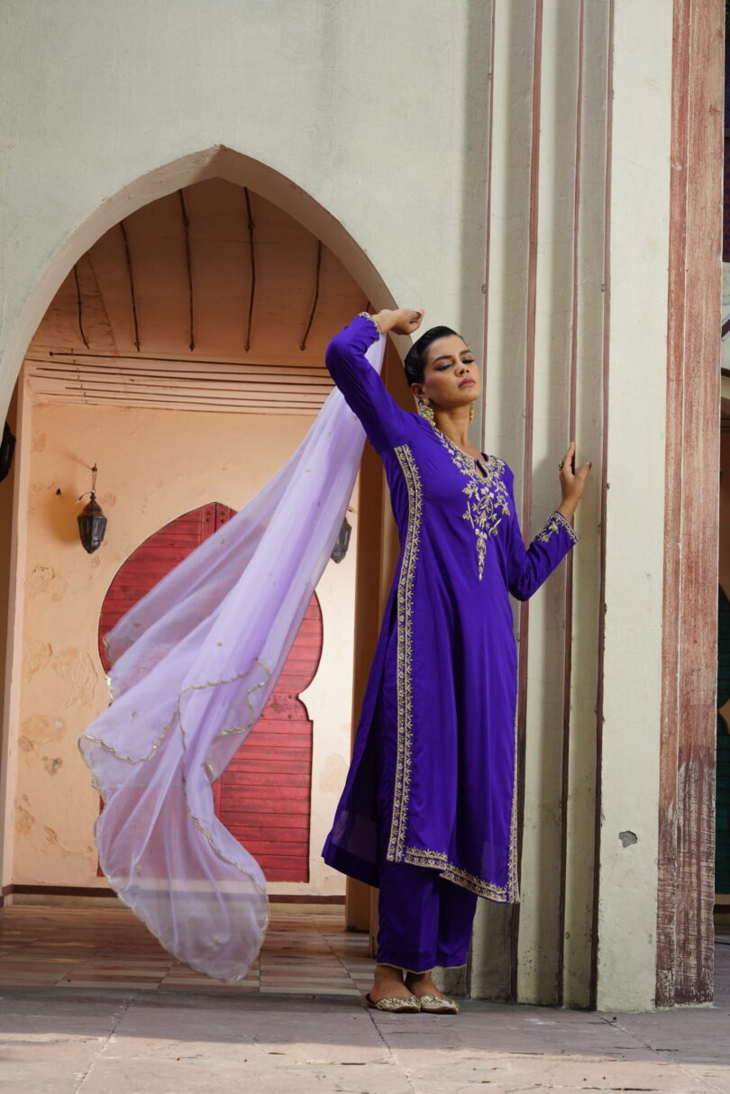 Manoharni - Image 2